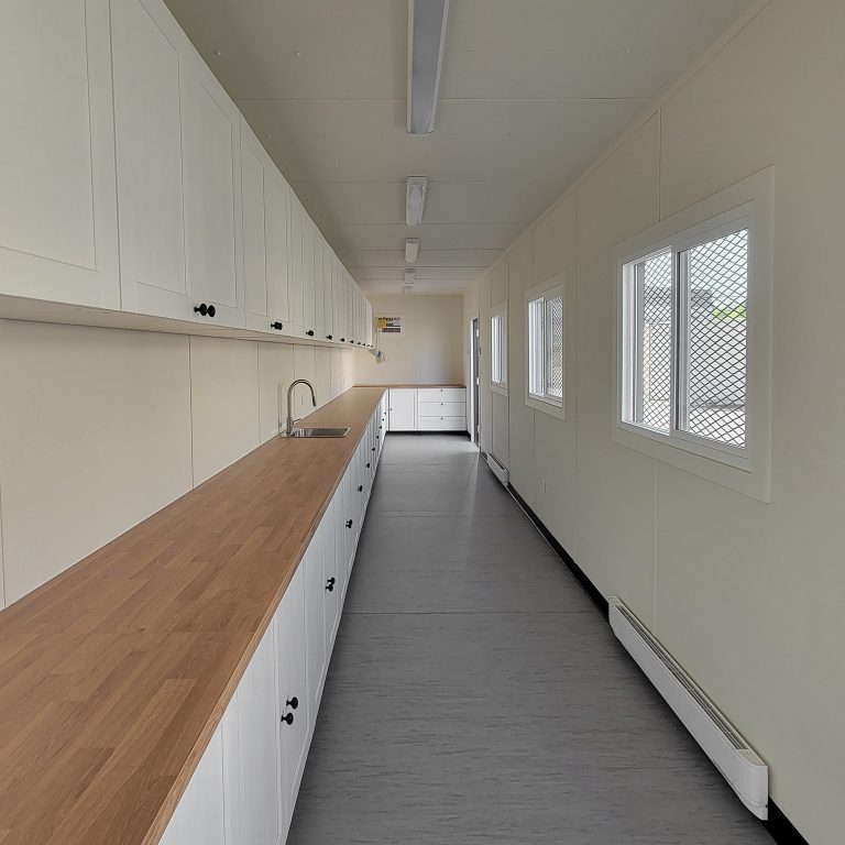 Portable Climate-Controlled Lab for Environmental Fieldwork