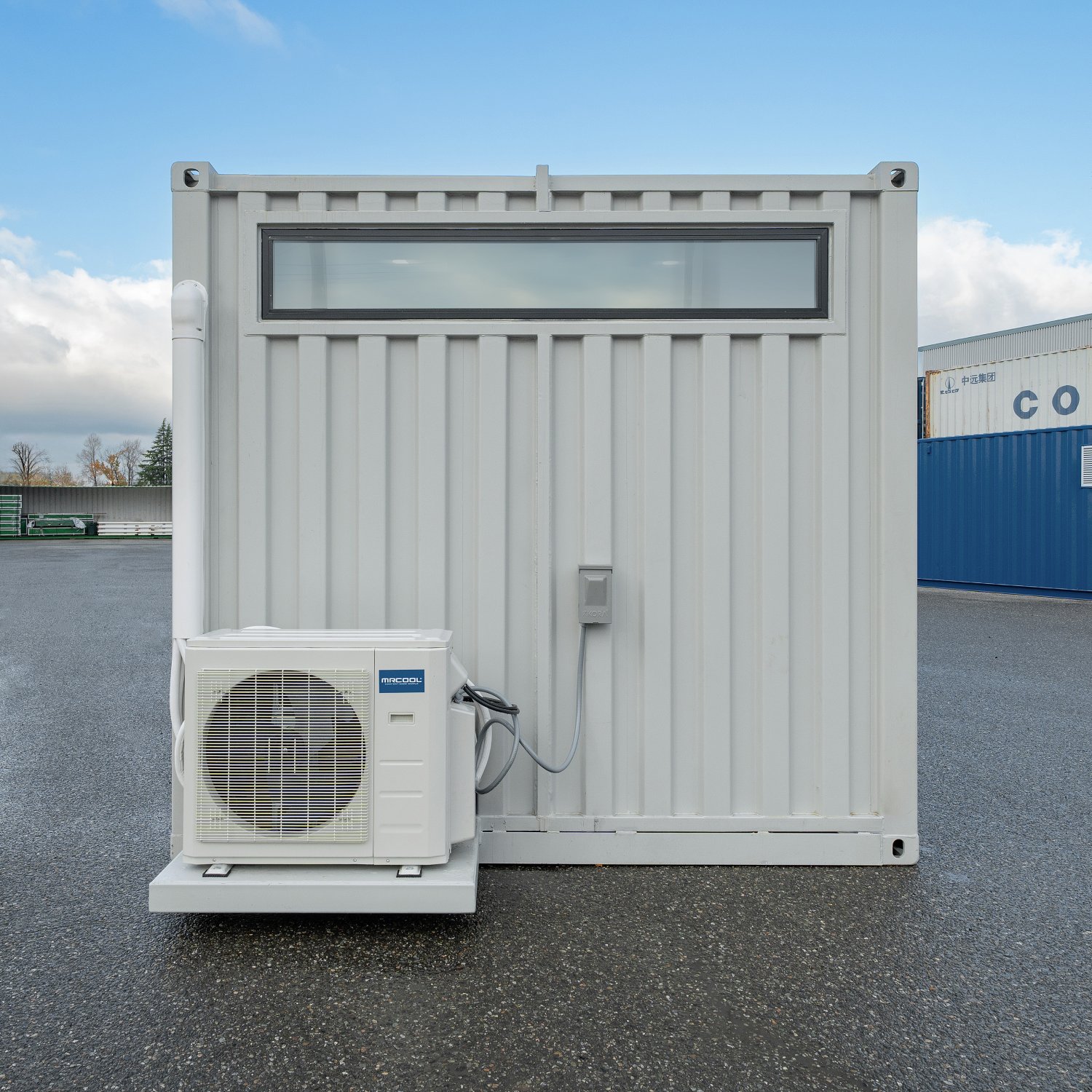 40’ x 10’ SALES CENTRE - Custom Cubes